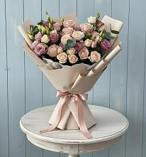 Букет цветов из:  Розы и Лизиантусы в Белой Калитве