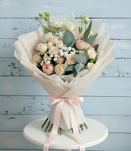 Букет цветов из:  Розы и Лизиантусы #REPLACE_PRED# Белой Калитве