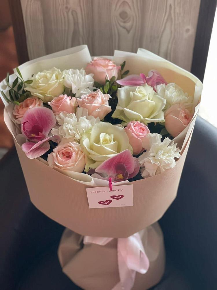 Букет цветов из: Орхидеи, Розы и Гвоздики в Белой Калитве