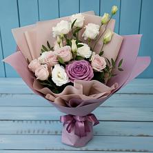 Букет цветов из:  Розы и Лизиантусы в Белой Калитве