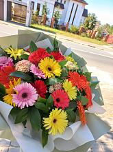 Букет цветов из:  Герберы #REPLACE_PRED# Белой Калитве
