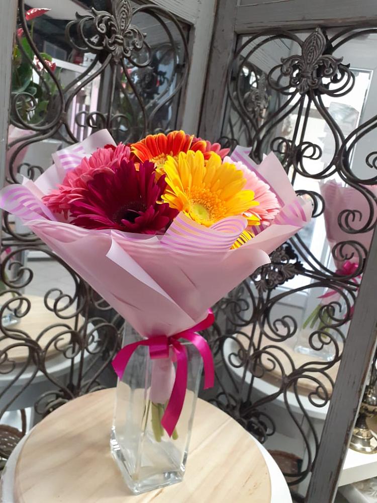 Букет цветов из: Герберы в Белой Калитве