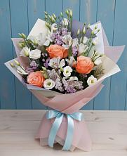 Букет цветов из:  Лизиантусы, Розы, Альстромерии и Гипсофила в Белой Калитве