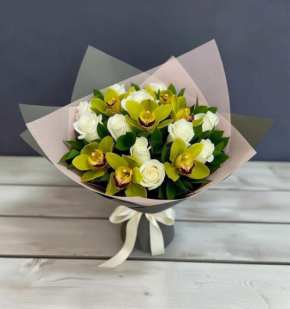 Букет цветов из: Орхидеи и Розы в Белой Калитве