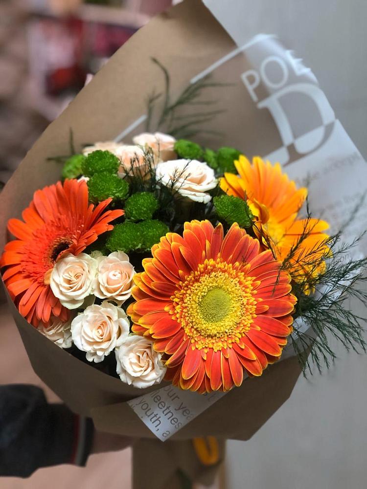Букет цветов из: Герберы, Хризантемы и Розы в Белой Калитве