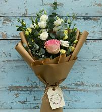 Букет цветов из:  Розы и Лизиантусы в Белой Калитве