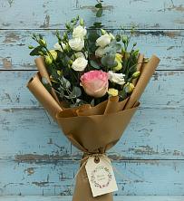 Букет цветов из:  Розы и Лизиантусы в Белой Калитве